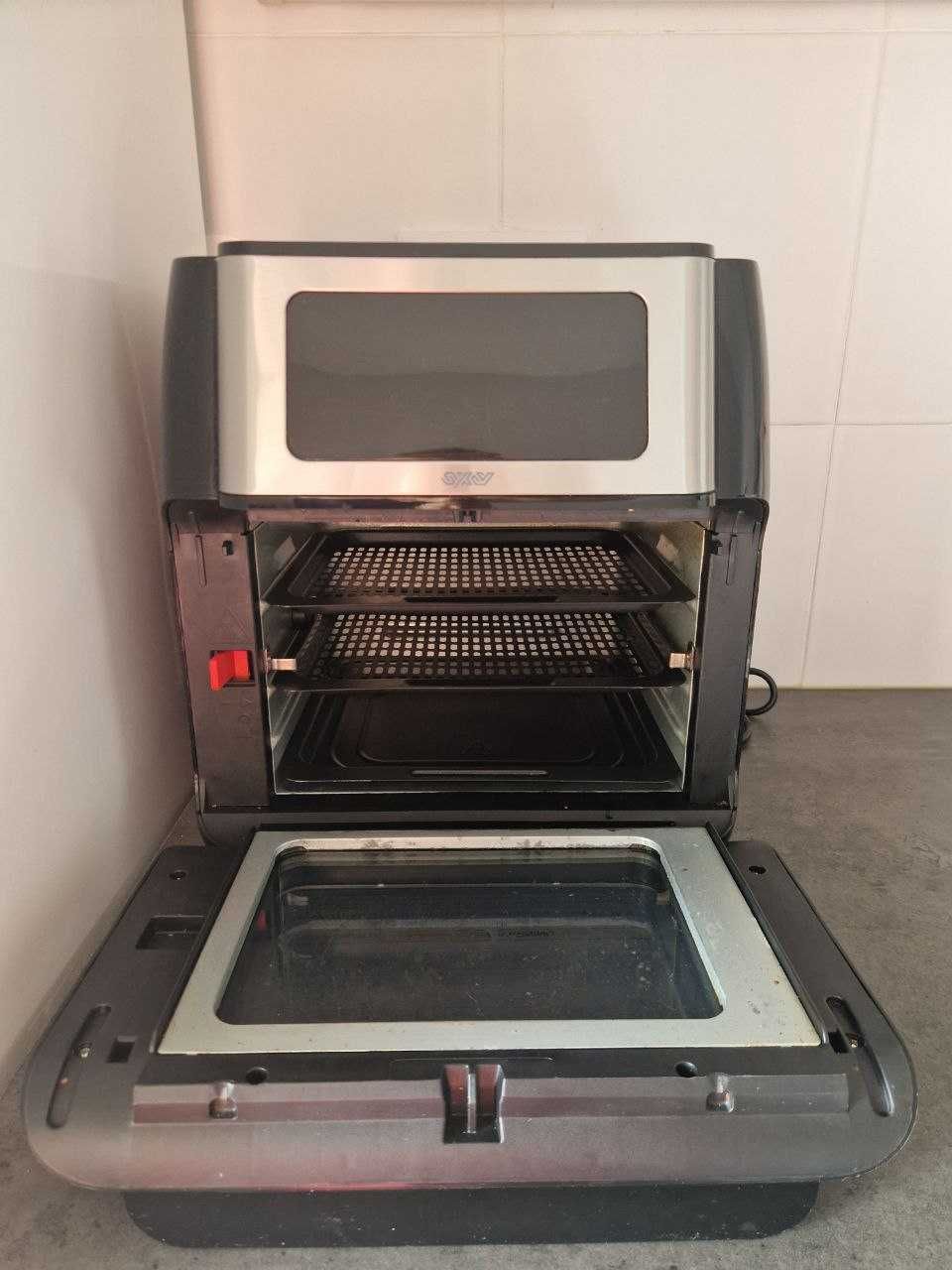 Airfryer Innsky 10 L quase nova com acessórios incluídos