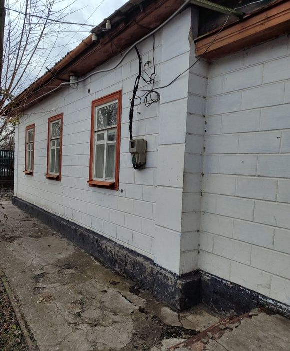 Продам будинок в районі Кут.
