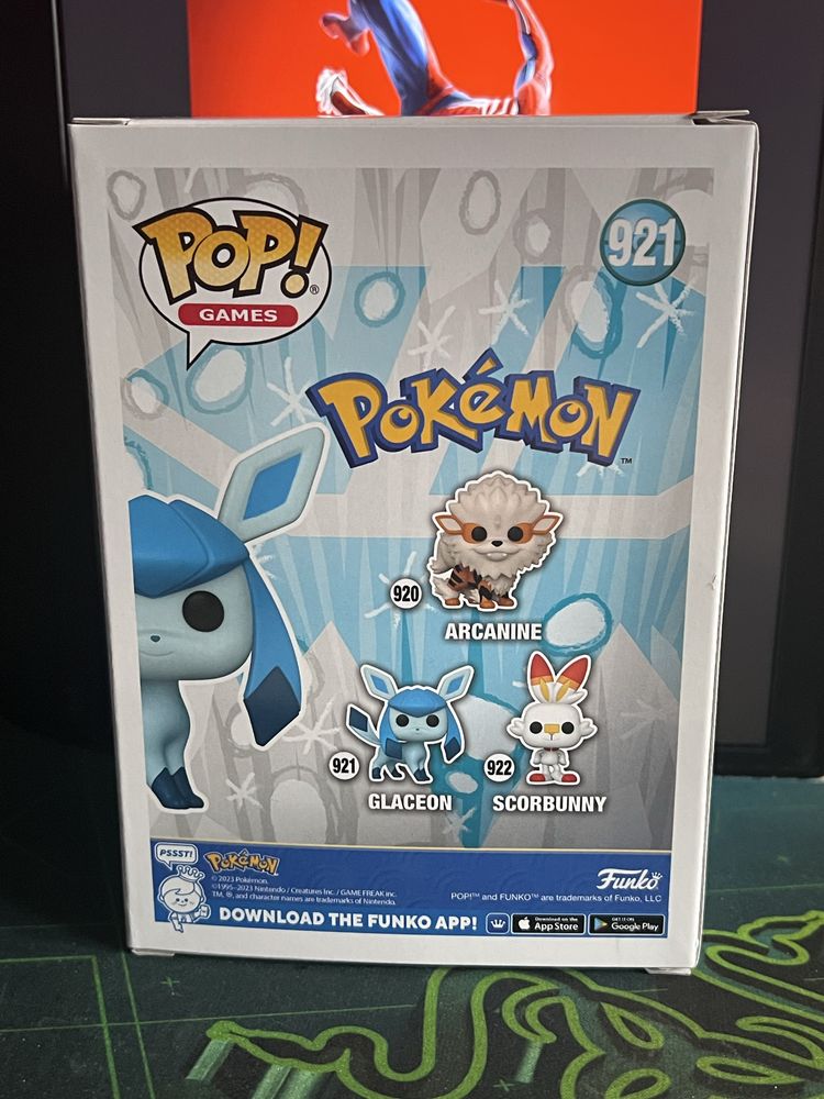 Glaceon 921 Pokemon Funko Pop Flocked Hot Topic