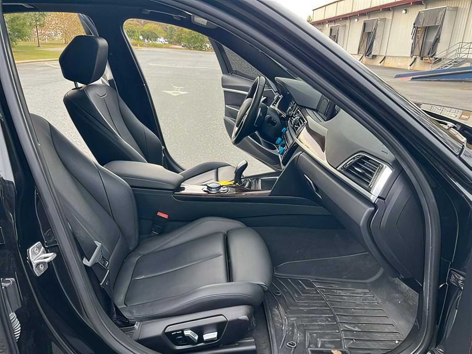 BMW 3 Series      2016