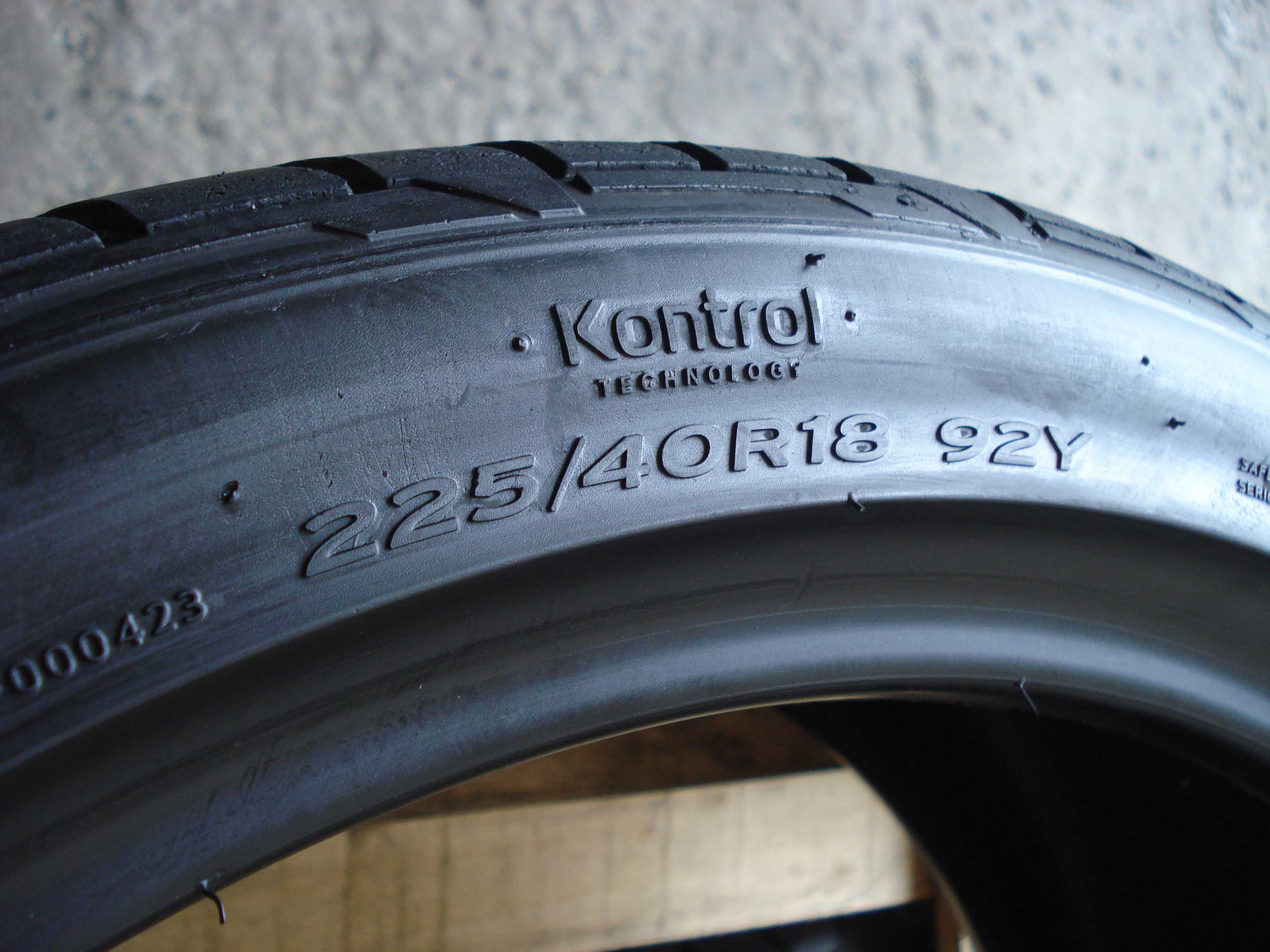 Hankook Ventus S1 evo 3  225/40 r 18  2 - sztuki letnie 2021 rok