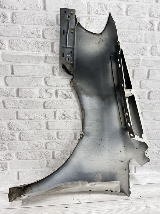 Оригінальне крило Праве / Ліве Volkswagen Caddy III / Кадді 3