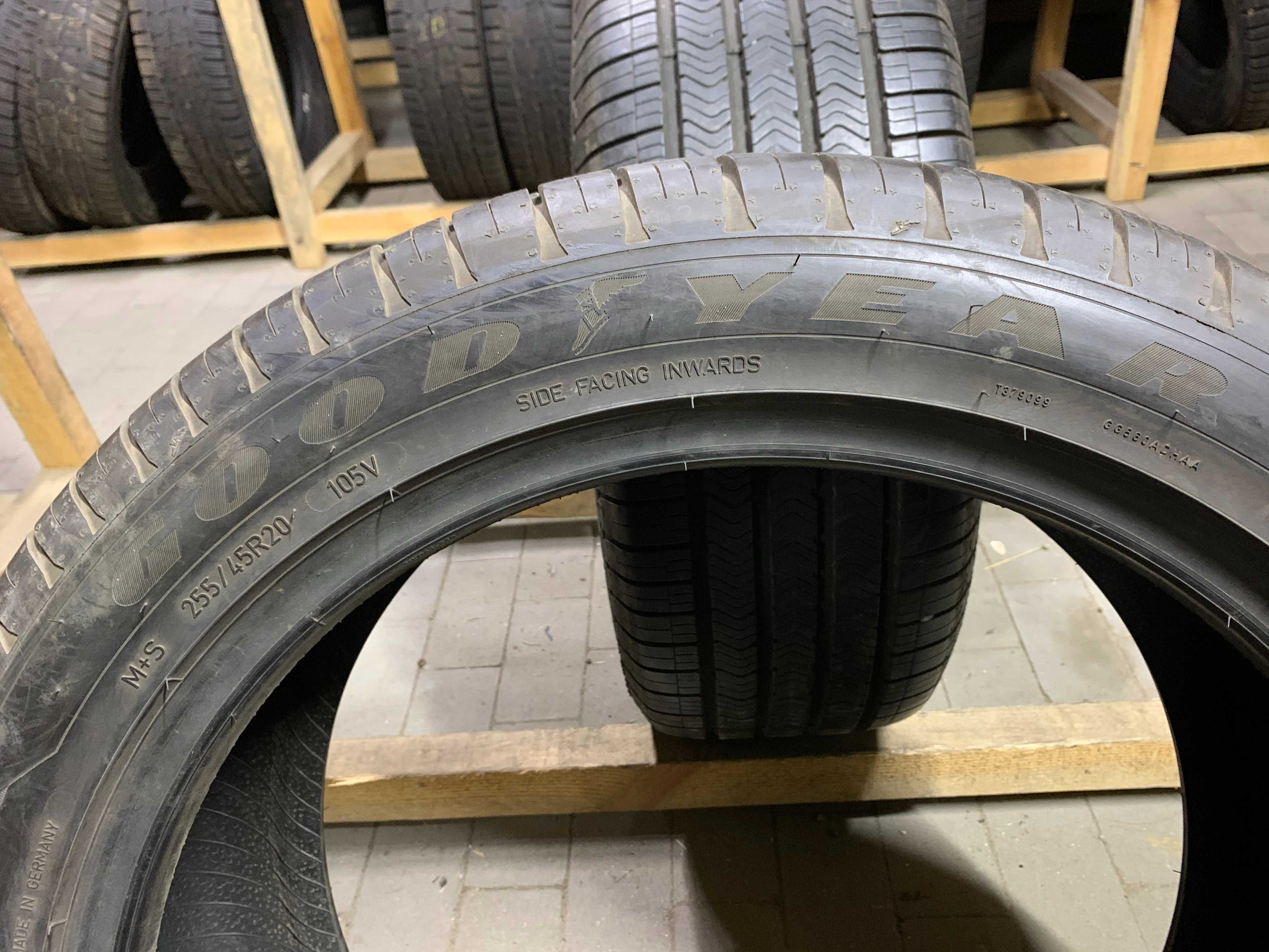 Літні шини 255/45R20 Goodyear Eagle Sport 8мм 19рік RFT