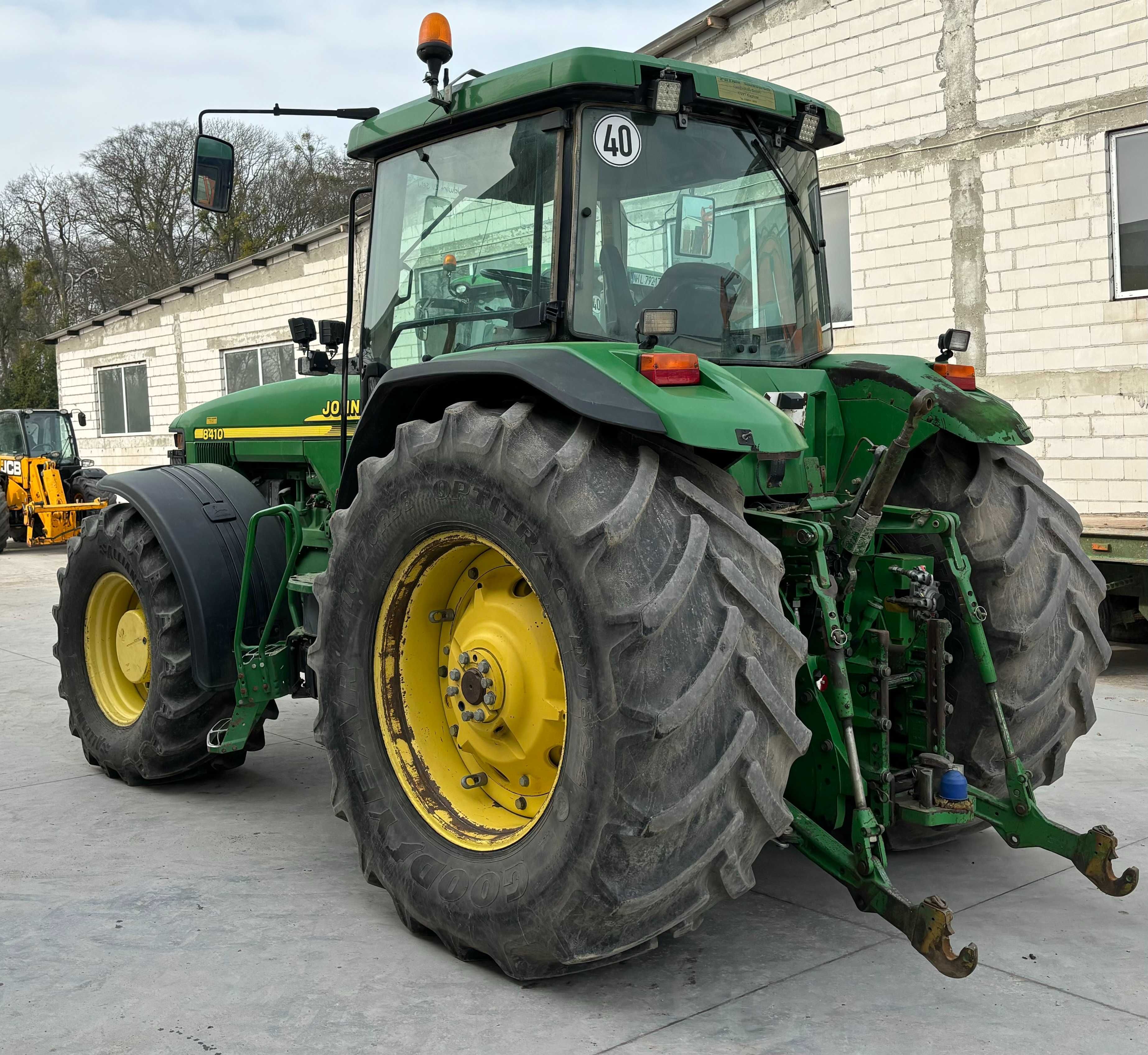 Ciągnik John Deere 8410