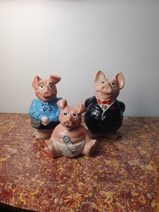 Figurki porcelana WADE "Rodzinka Świnek" Skarbonki Anglia ok. 20 cm