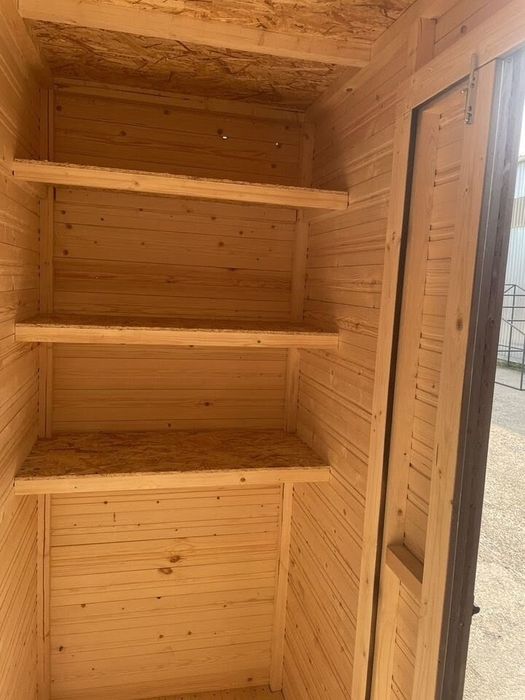 Хозблок,кладовка,сарайчик из дерева.