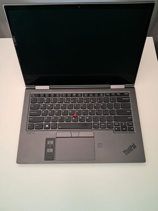 Lenovo ThinkPad X1 Yoga 5 Gen I7 10610U 1.8 GHz 16 GB / 512 GB