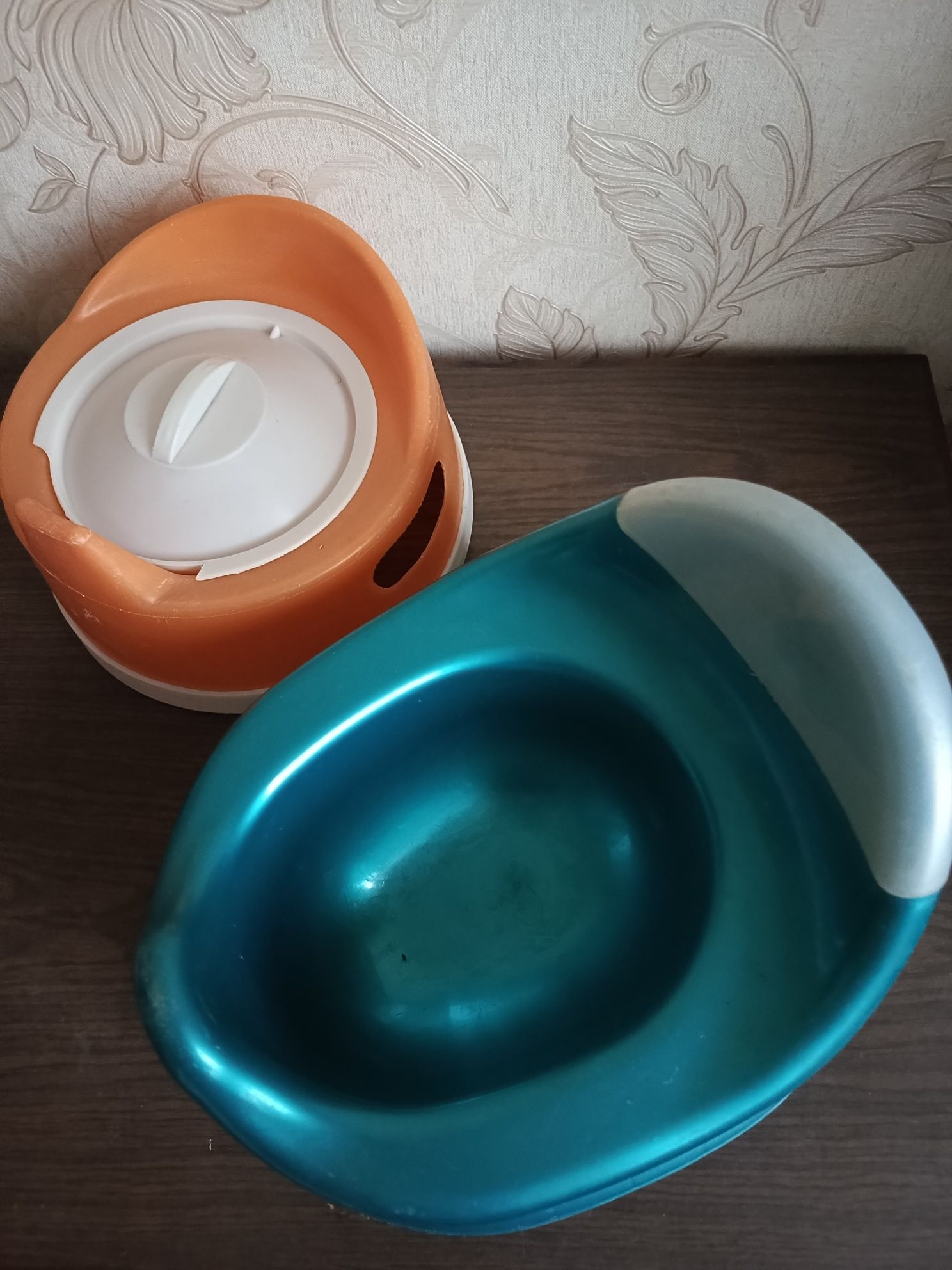 Продам горшок детский