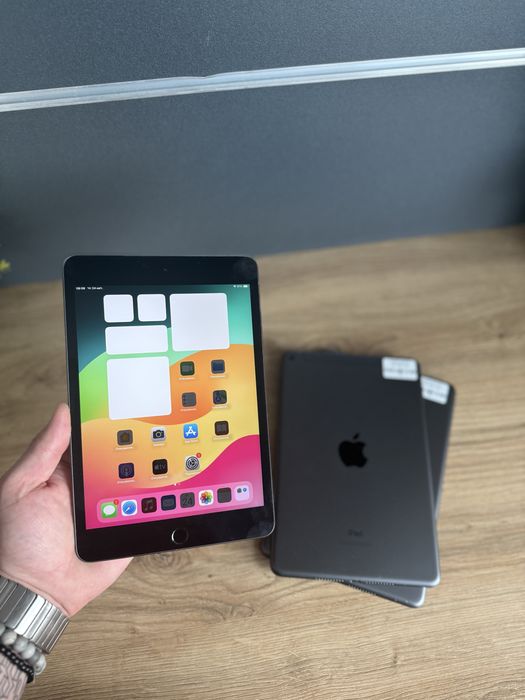 Apple Ipad mini 5 64 gb  Retina ! Оригінал із США ! + LTE