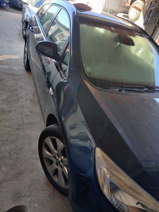 Opel astra sport tourer