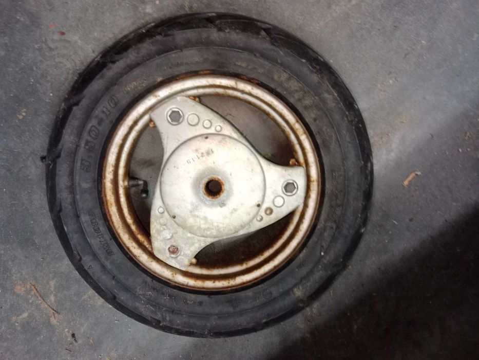 suzuki ue 125 ue125 felga tył koło tylne tylna opona