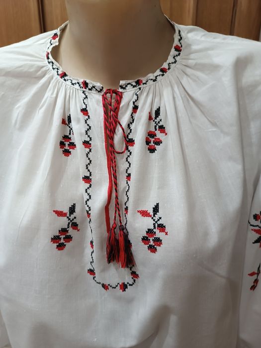 Сорочка вишиванка , ручна робота.