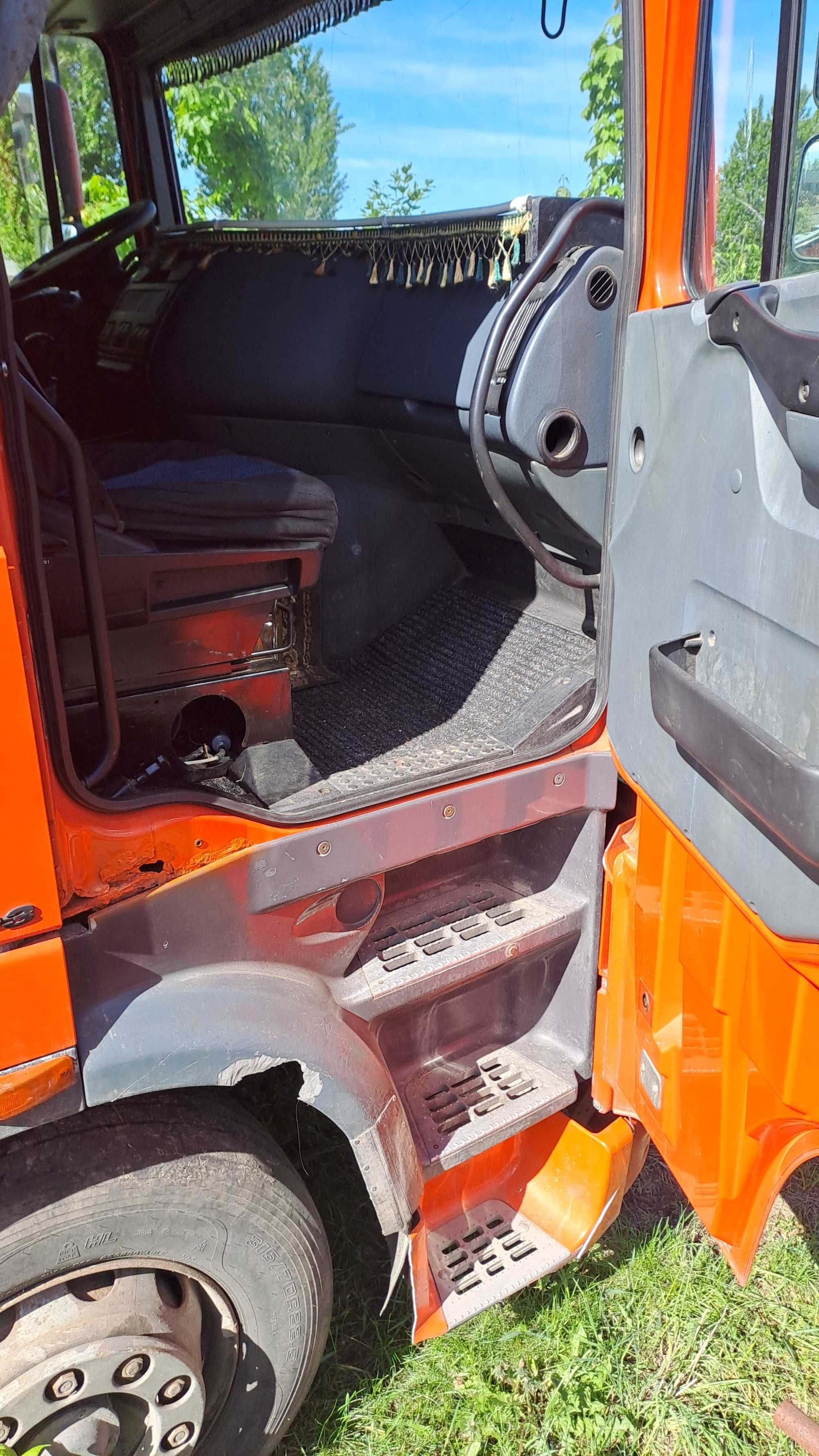 Тягач DAF XF 95 380