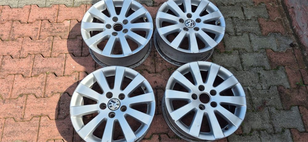 Alufelgi vw passat r16 bora