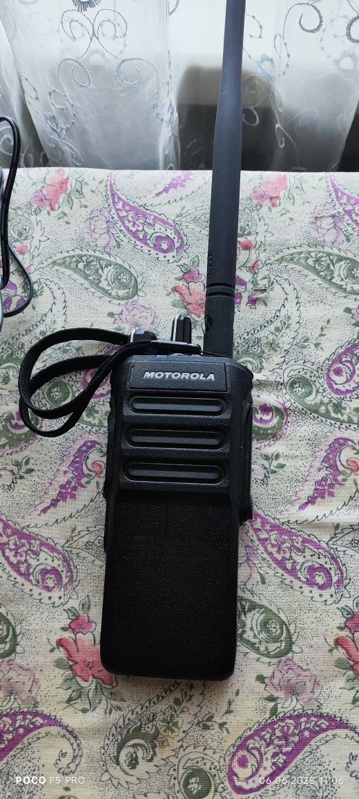 Продам Motorola R7 VHF