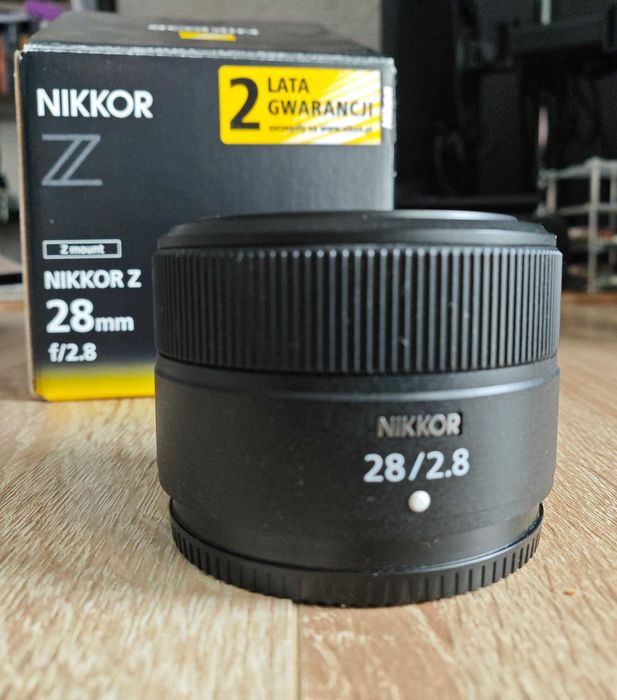 Nikkor Z 28 mm F2.8 full frame obiektyw dla Nikon jak nowy