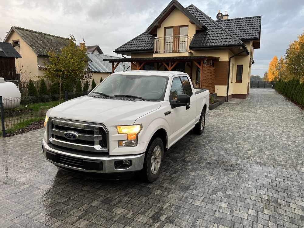 Ford f150 r doinwestiwany V8 2016 r
