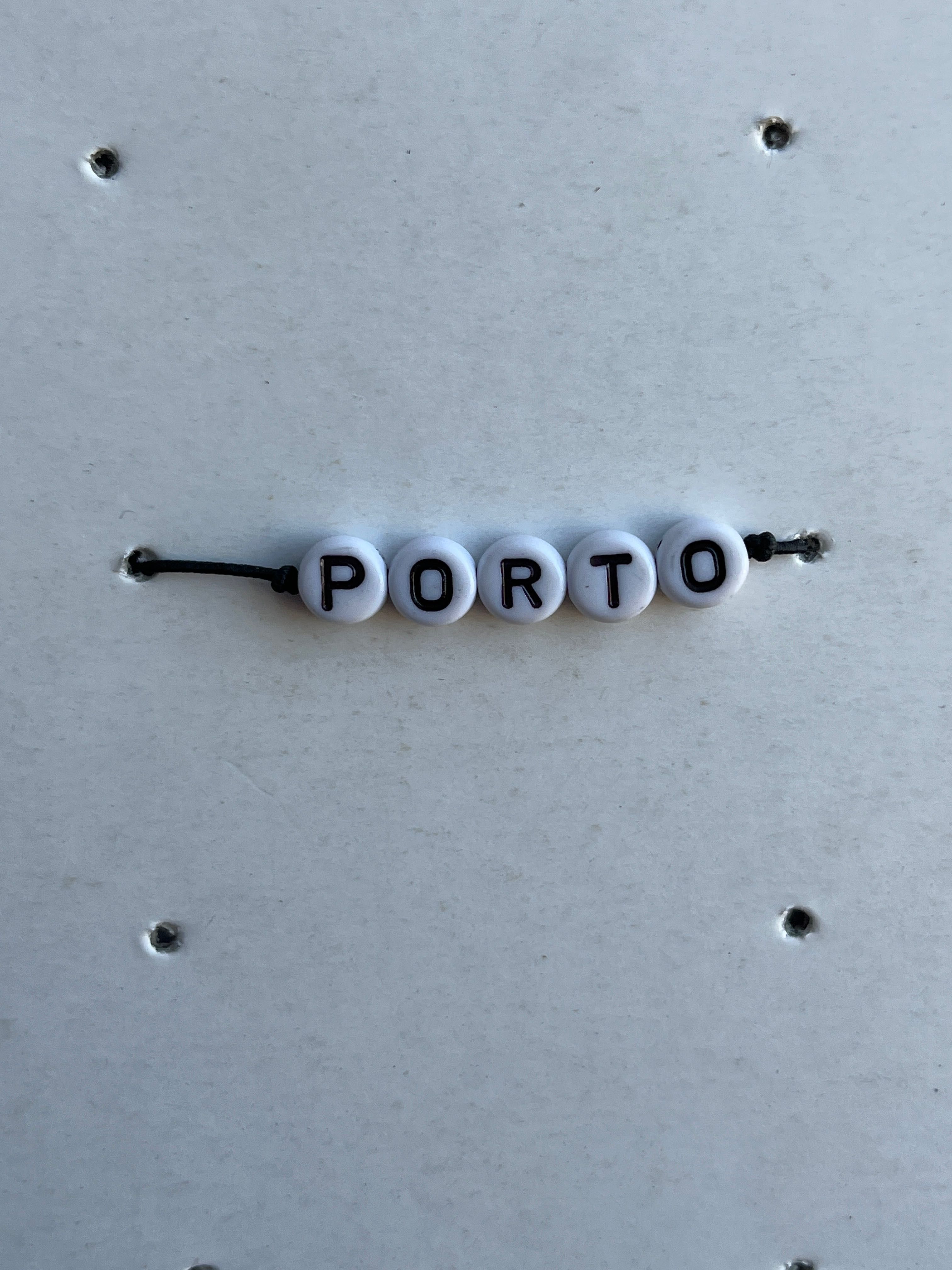 Pulseira de letras