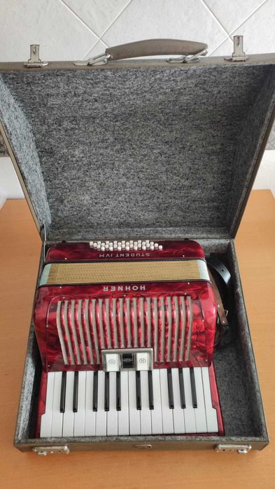 Acordeão Hohner Student à Segunda Voz - Acordeon