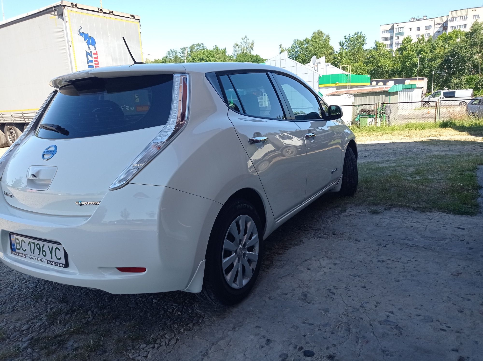 Продам Nissan leaf 30кв