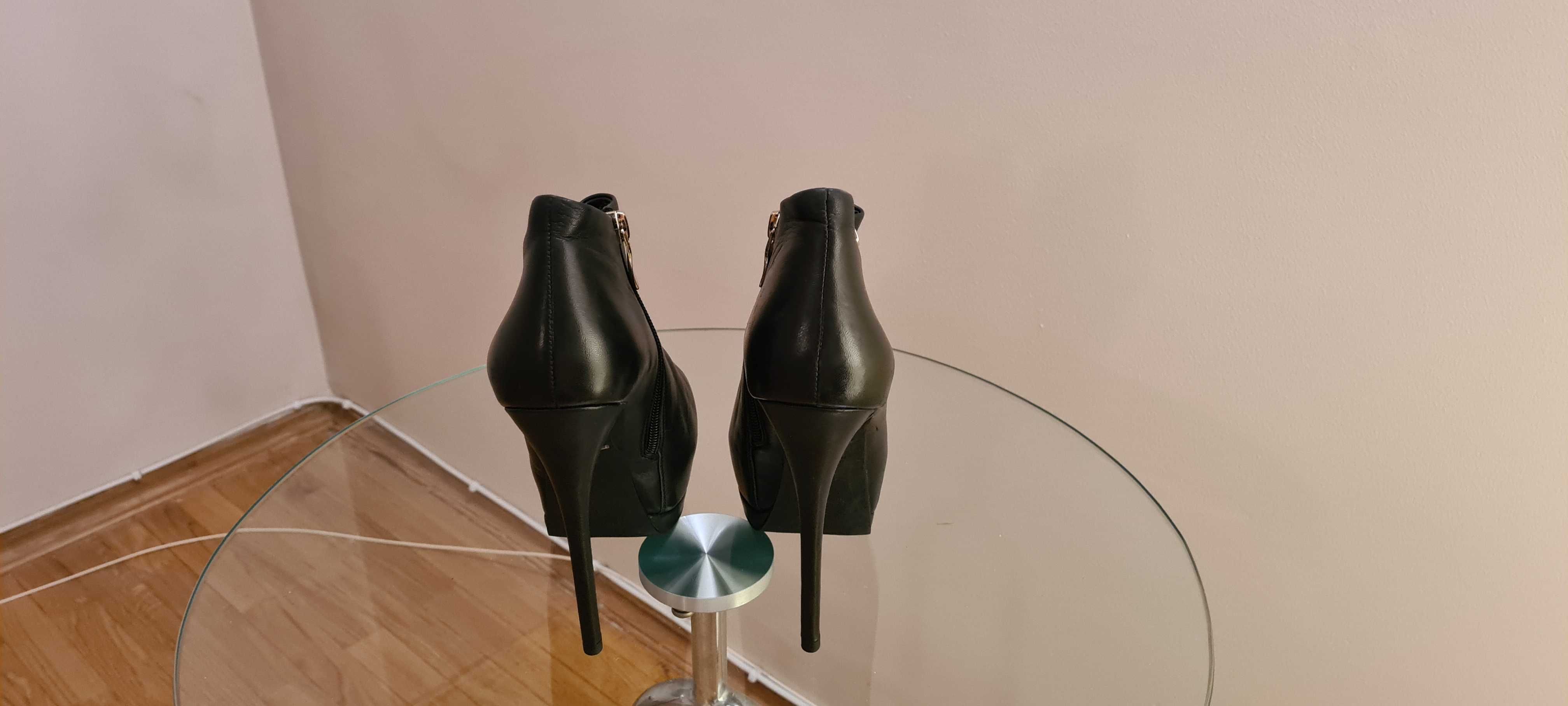 Buty / szpilki Kazar