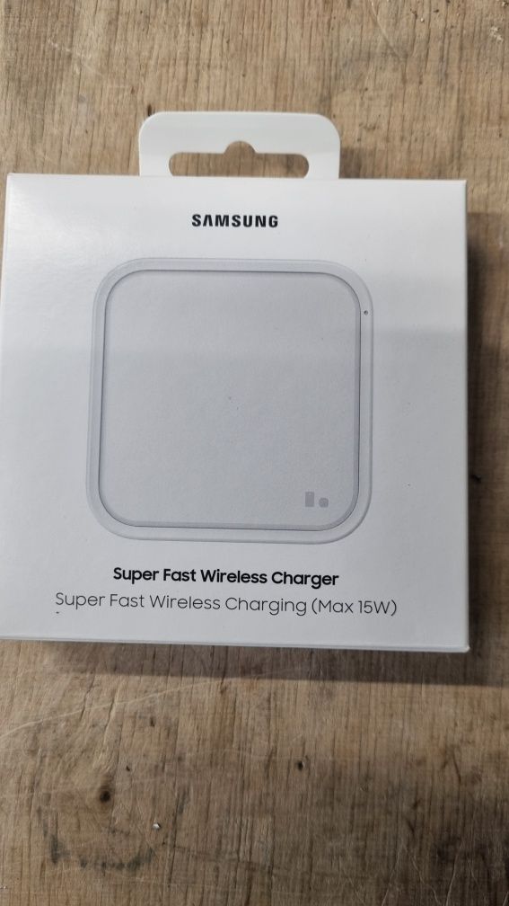 Ładowarka indukcyjna Samsung Wireless Charger Pad EP-P2400BWEGEU 15W B
