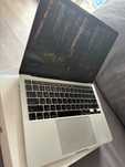 MacBook Pro 13" 2020 i5 8/256 / Touch Bar / Thunderbolt 3