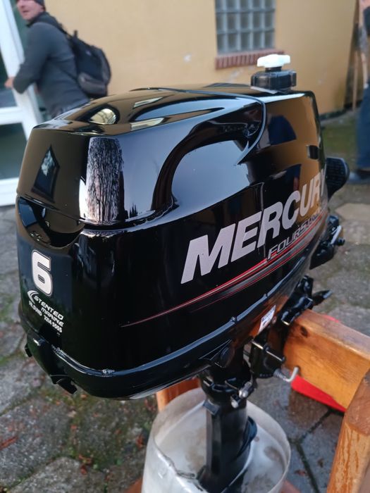 Sprzedam silnik zaburtowy Mercury 6 koni czterosuw krótka stopa