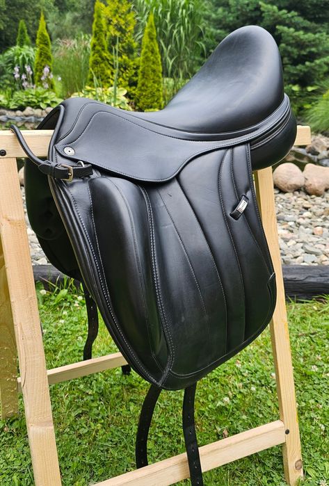 Siodło ujeżdżeniowe EQUIPE VICTORIA CARBON