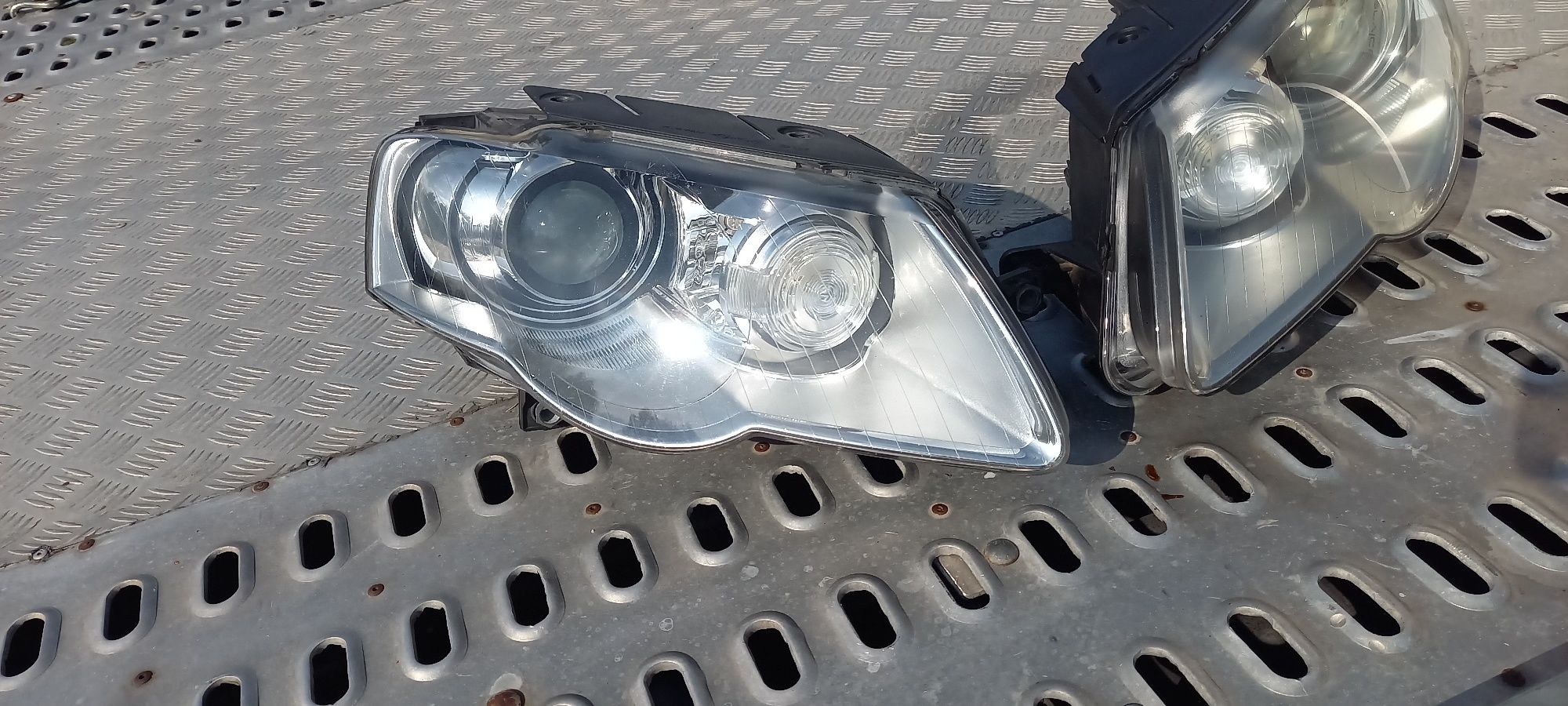 Lampy Lewy Prawy przód Bi Xenon Reflektor Vw Passat B6 3C0 EUROPA Kpl.