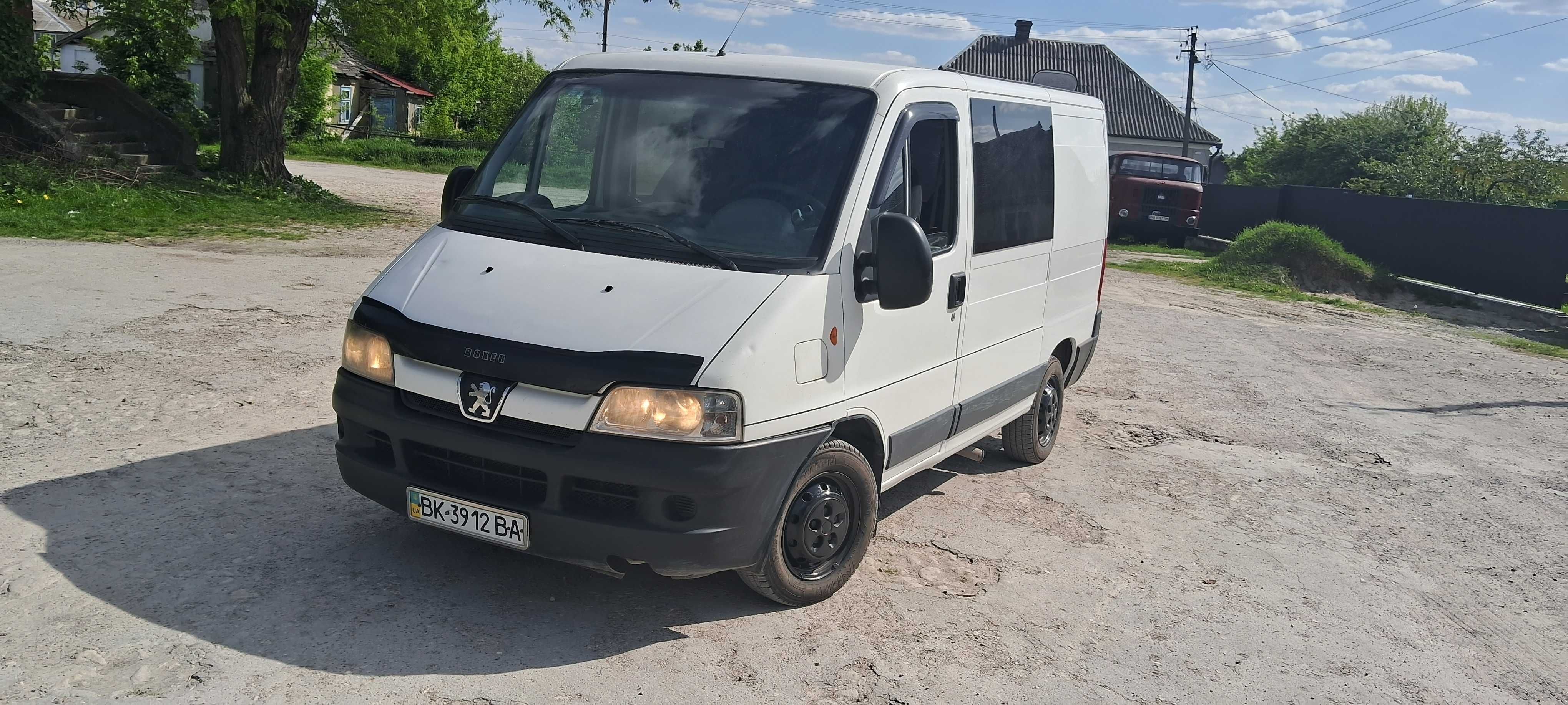 Peugeot Boxer 2.8 TDI пасажир в гарному стані вкланень не потребує