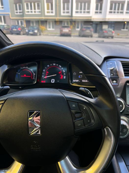 Ds5 гібрид/дизель ПОВНИЙ ПРИВІД 200к.с