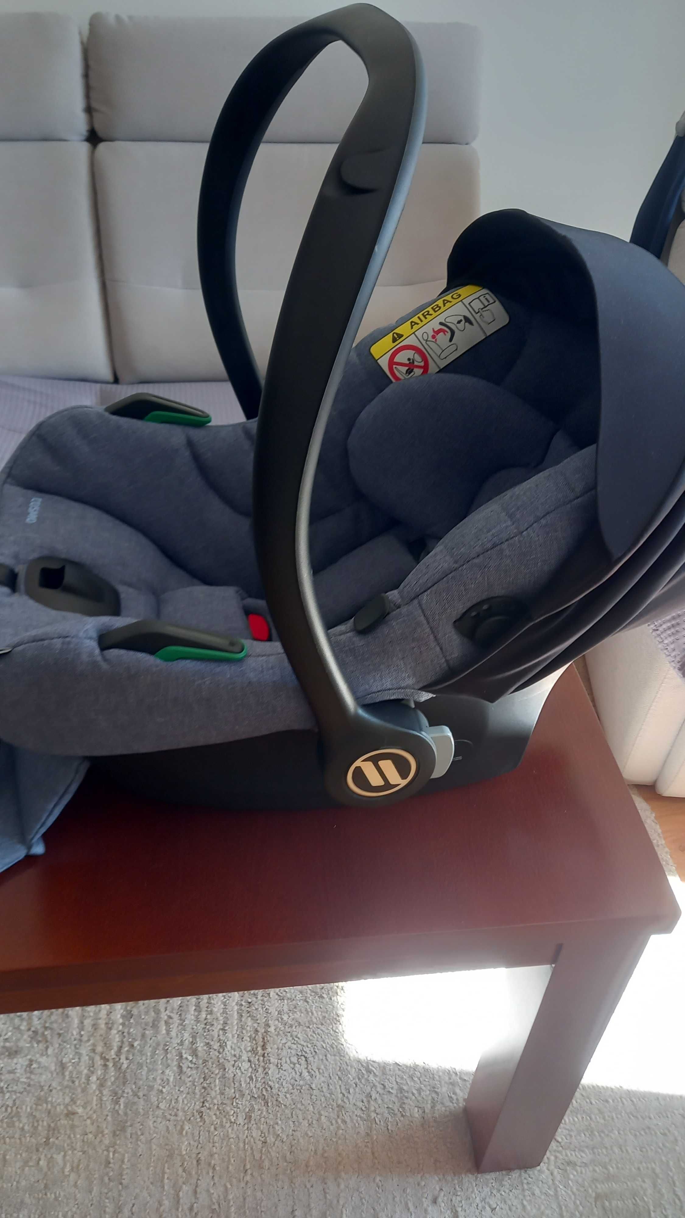Fotelik samochodowy  : nosidełko niemowlęce