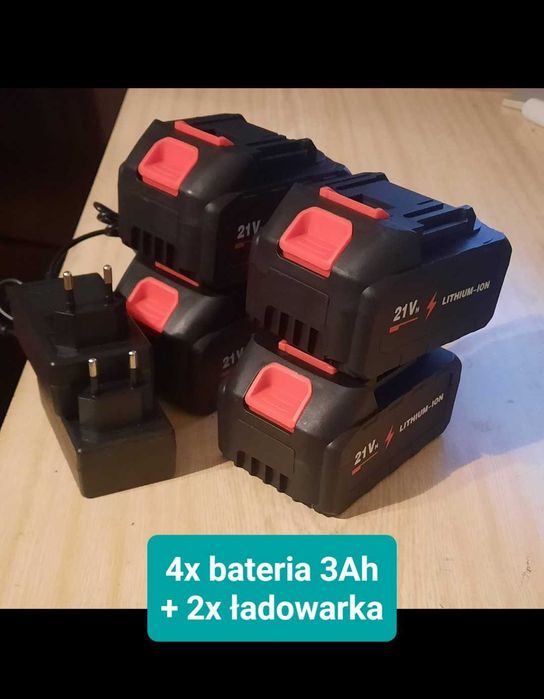 4 sztuki bateria 3Ah plus 2x zasilacz pseudo Makita 18V