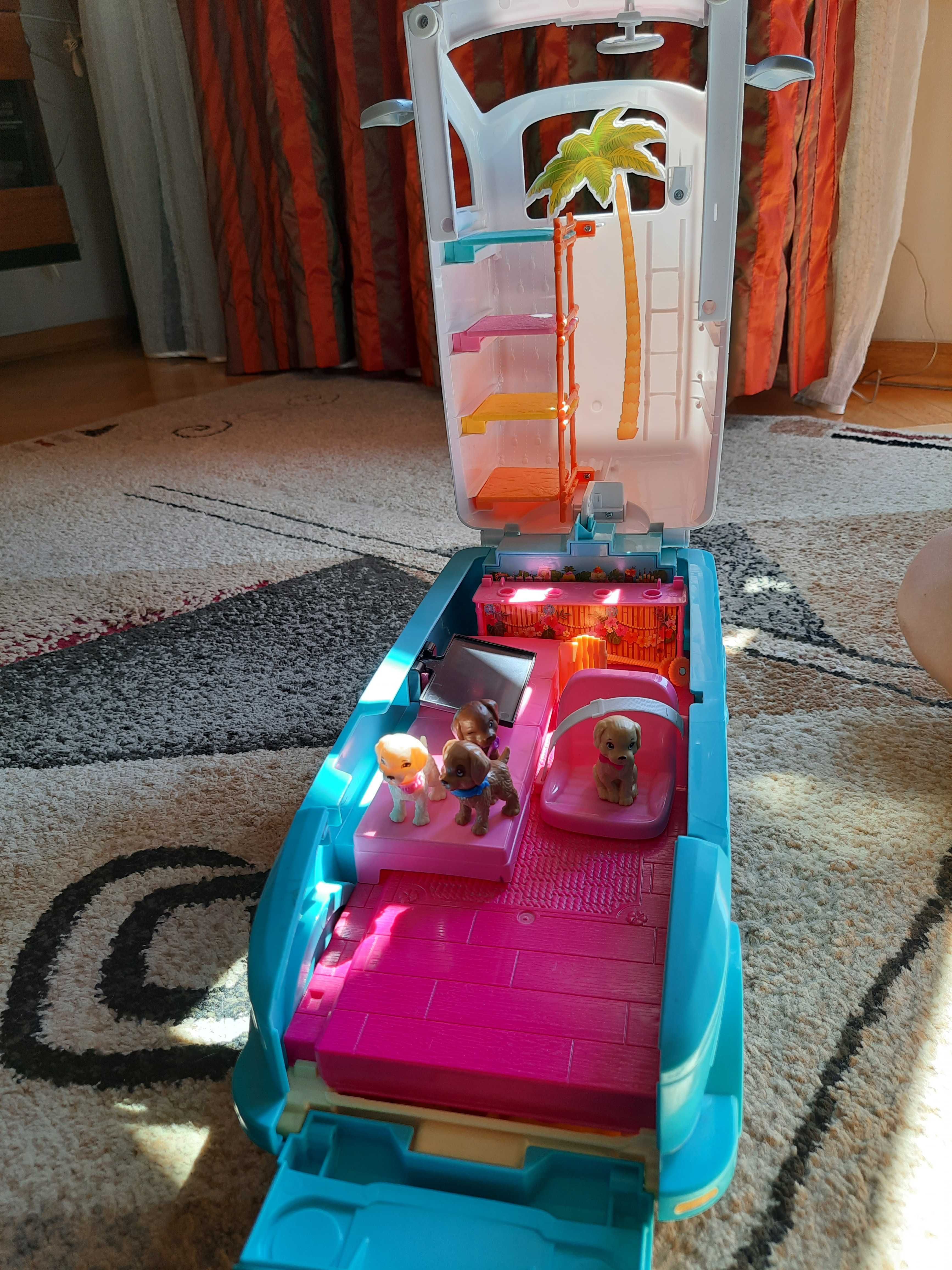 Mattel Barbie Wakacyjny pojazd piesków
