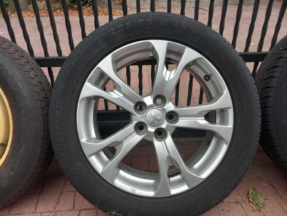 Felgi aluminiowe Mitsubishi Outlander III R18, opony Platin koło zapas