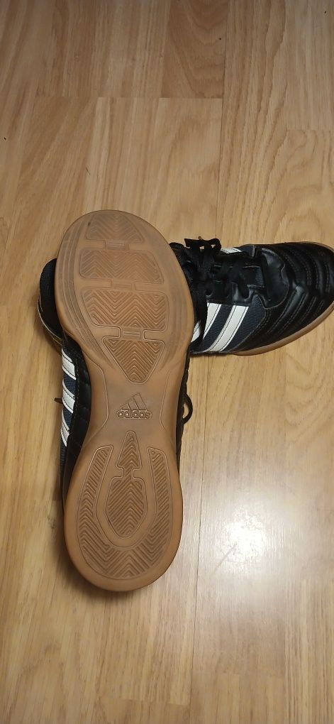 Chuteiras de Futsal- Adidas