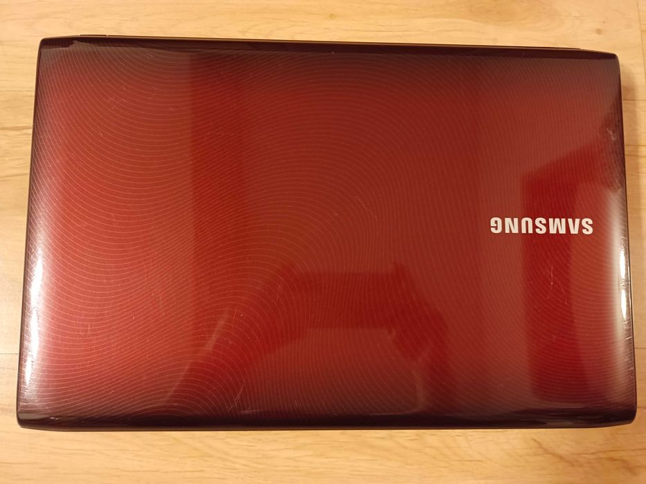 Śliczny Samsung R780 - cpu-i5 / Nvidia GT330m / ssd-240gb / ram-8gb