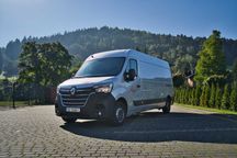 Wynajem busa Wypożyczalnia busów towarowych i osobowych 220 zł doba