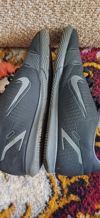 Продам Футзалки Nike Mercurial