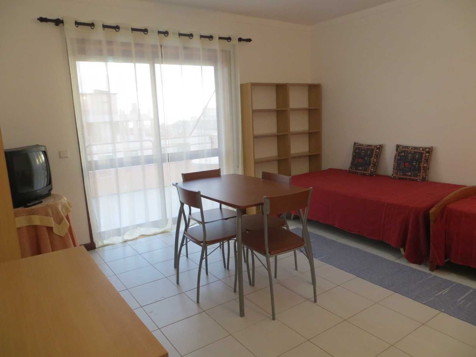 Aluga-se Apt Figueira da Foz – Abadias, AMPLO TERRAÇO, vista MAR