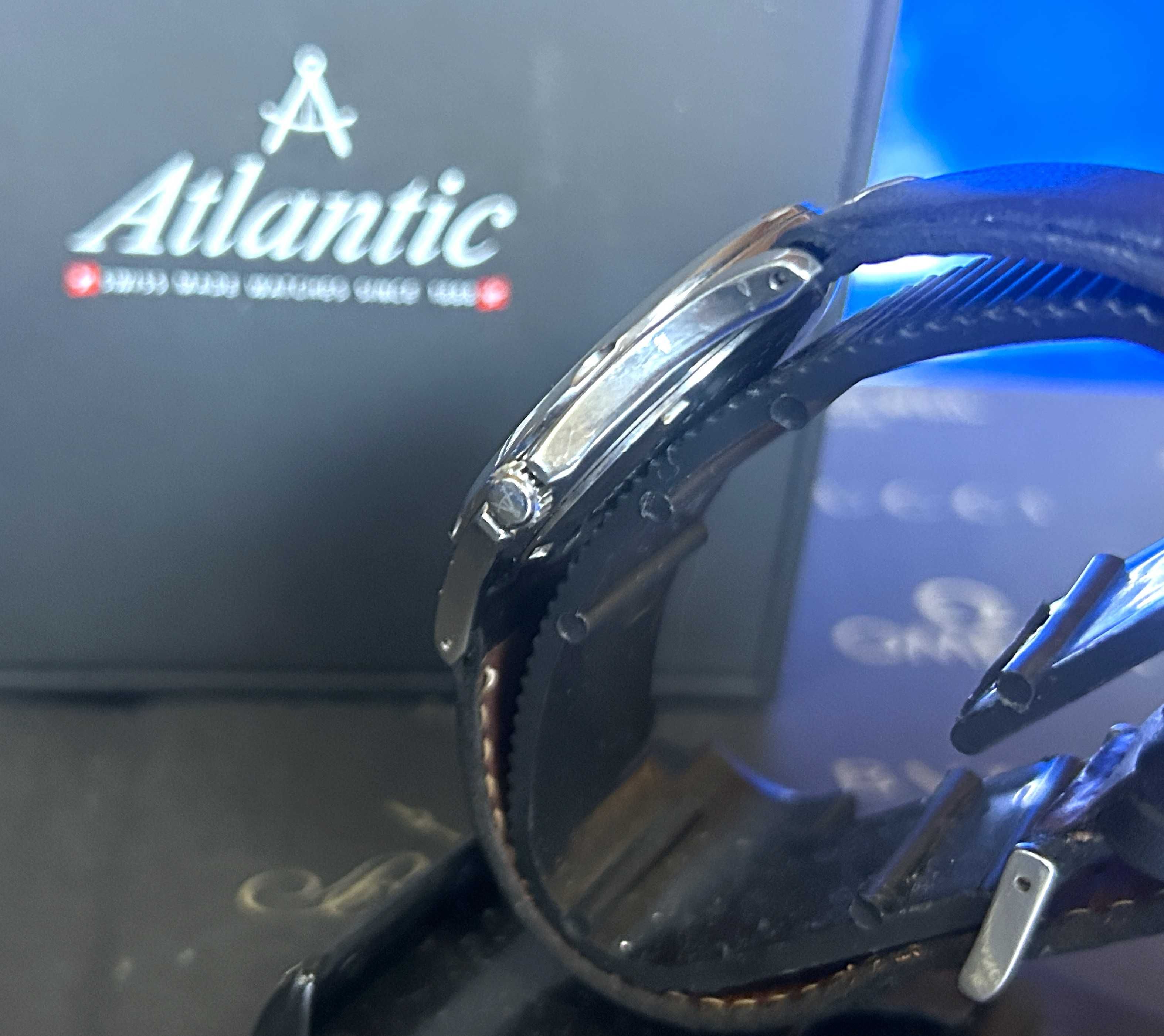 Atlantic Seahunter 100 M/330 FT, szafirowe szkło