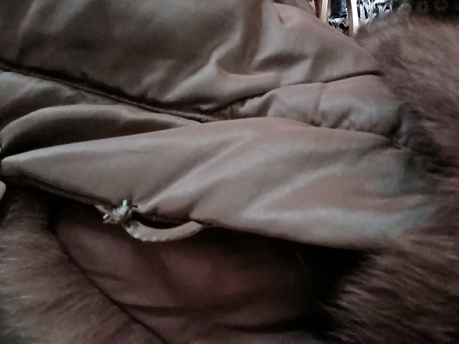 Пальто зимове з хутром песця