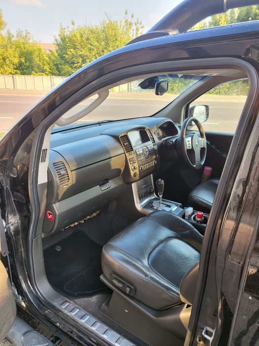 Продам Nissan Navara