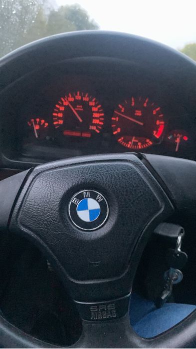 Bmw E34 1.8газ бензин