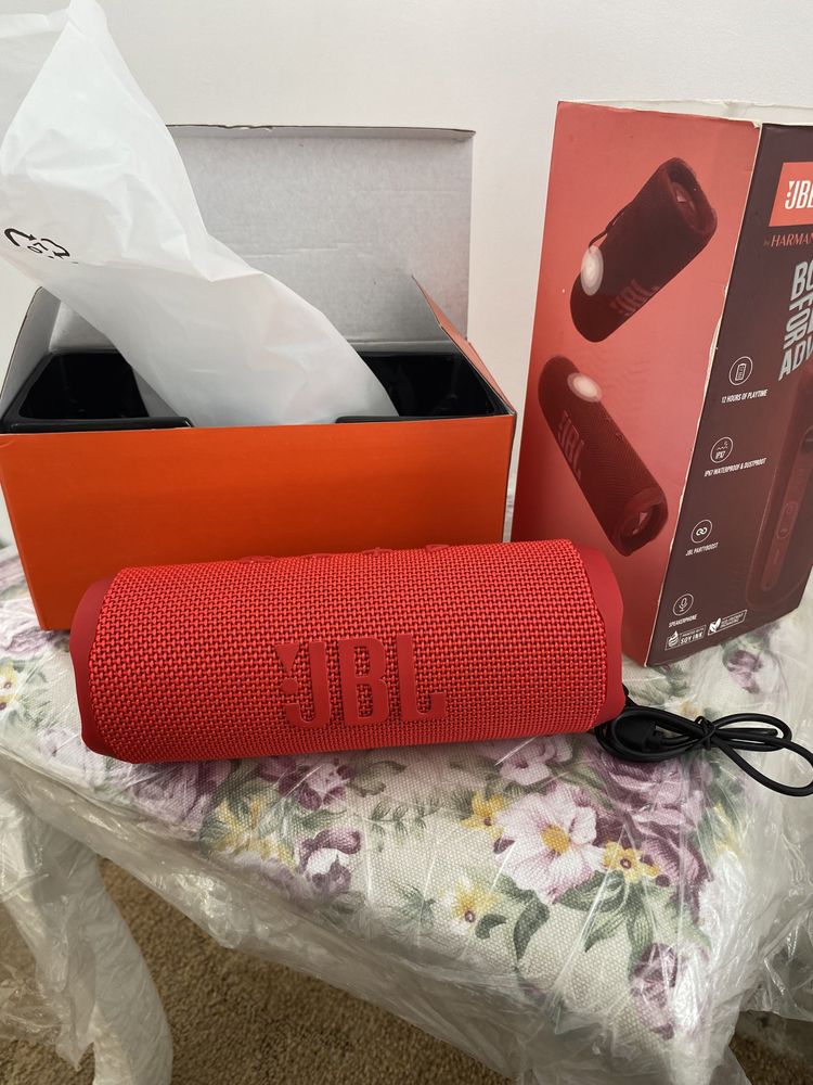 Портативна колонка JBL flip6