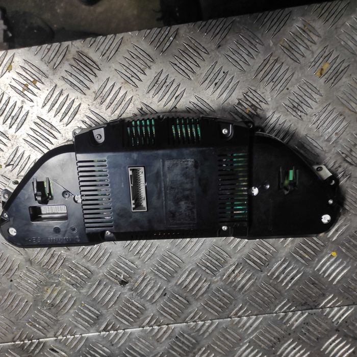 Licznik Zegary Audi A6 C6 2,7 TDI