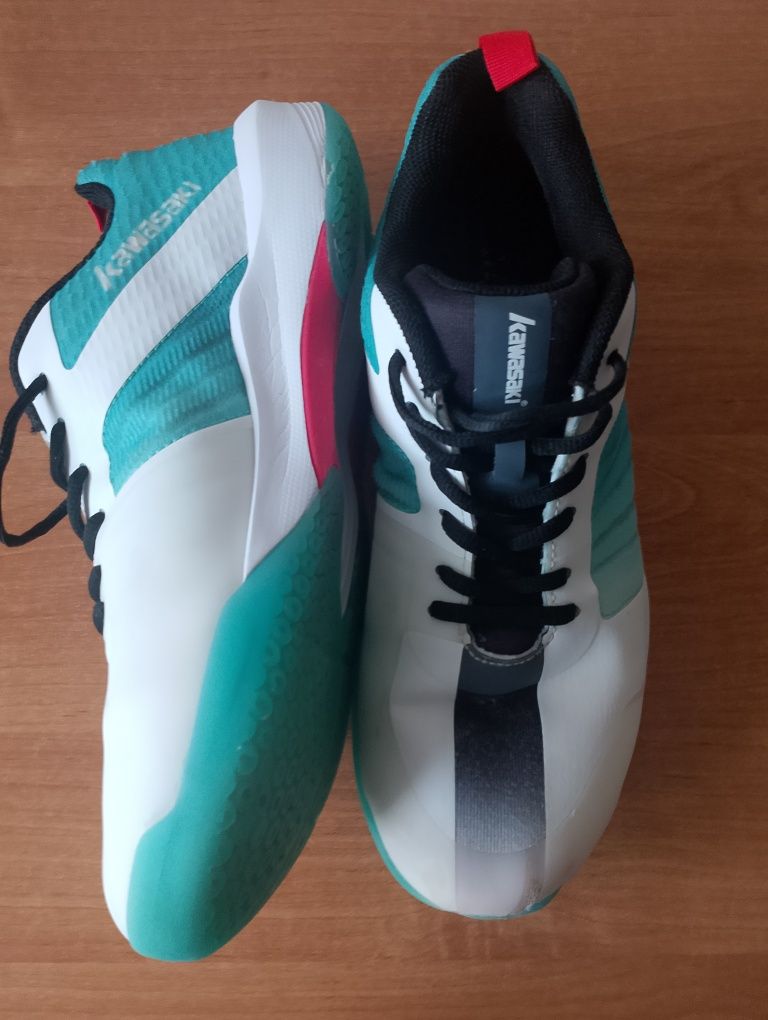Buty sportowe męskie Kawasaki rozmiar 44 wkładka 27