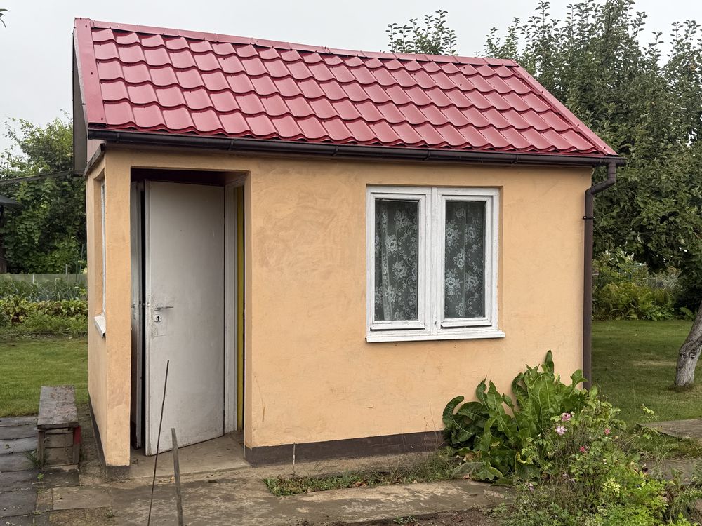 Działka ROD piękny ogród z altaną murowaną i piecykiem