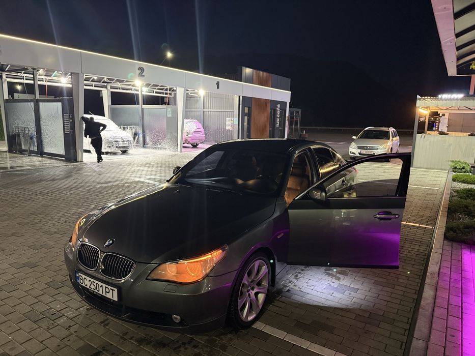 BMW E60 2.5 бензин | M руль | спорт сидіння | чорна шкіра | bmw e60